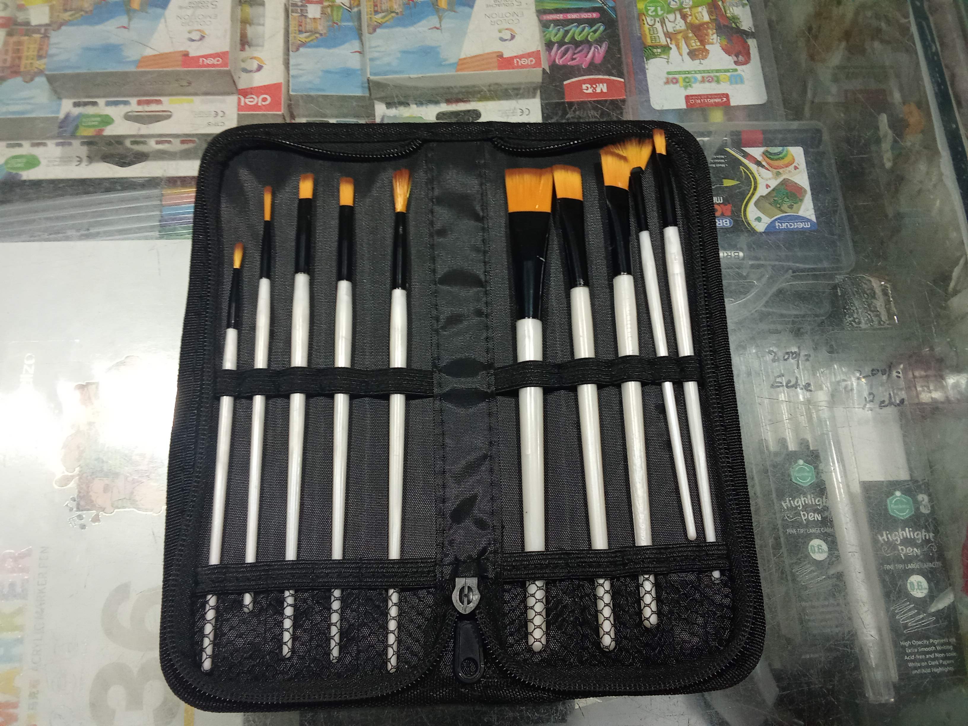 Boss Artist Brush Set with pouch